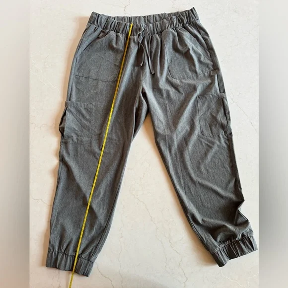 Women’s Lululemon Jogger Pants in Grey - Size 2XL - Picture 5 of 7